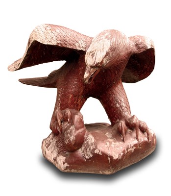 Lot 324 - A MASSIVE CARVED WOODEN SCULPTURE OF AN EAGLE...