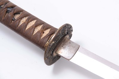 Lot 112 - A 19TH CENTURY JAPANESE TANTO with bound...