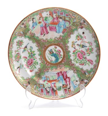 Lot 181 - A 19TH CENTURY CIRCULAR CHINESE CANTON PLATE...