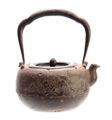 Lot 209 - A 19th CENTURY JAPANESE CAST IRON TEAPOT AND...