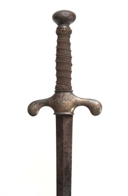 Lot 265 - A 17th CENTURY ITALIAN PILLOW SWORD having a...