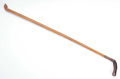 Lot 288 - AN EARLY 20th CENTURY RHINO HORN RIDING CROP...