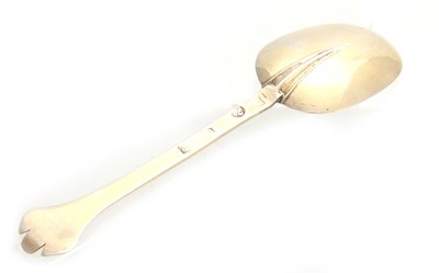 Lot 591 - A 17TH CENTURY SILVER YORK TREFID SPOON - York...