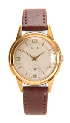 Lot 611 - A GENTLEMANS VINTAGE ORIS WRIST WATCH the gold...