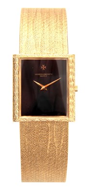 Lot 631 - A VINTAGE 18CT GOLD VACHERON CONSTANTIN...