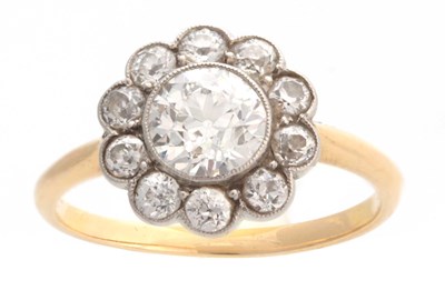 Lot 658 - AN EARLY 20TH CENTURY YELLOW GOLD AND DIAMOND...