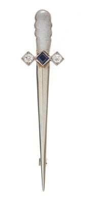 Lot 676 - AN 18CT WHITE GOLD DAGGER TIE PIN with...