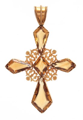 Lot 686 - A 19TH CENTURY 14CT GOLD AND CITRINE CROSS...