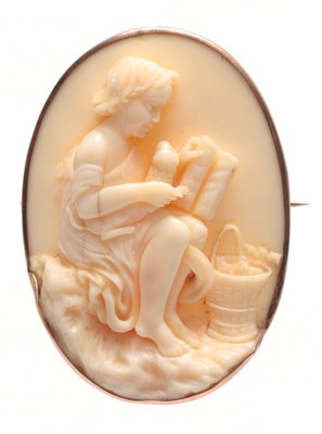 Lot 694 - A 19TH CENTURY OVAL FINELY CARVED IVORY CAMEO...