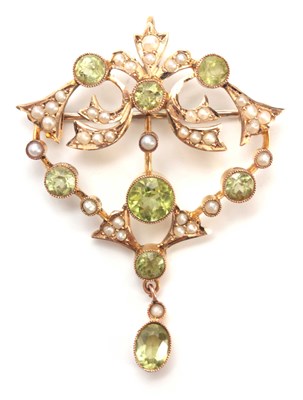 Lot 700 - A FINELY MADE 9CT GOLD PERIDOT AND PEARL SET...