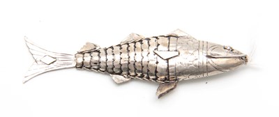 Lot 707 - A SILVER RETICULATED FISH 9.5cm overall