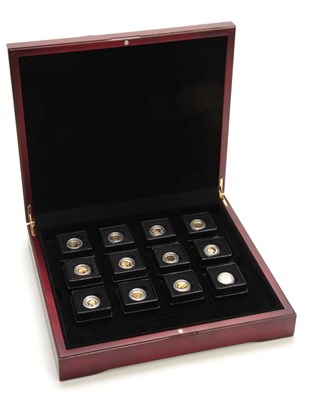 Lot 719 - A CASED SET OF TWELVE FABULA AURUM ELIZABETH...