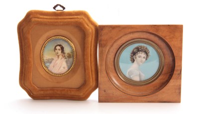 Lot 762 - A 19TH CENTURY CIRCULAR PORTRAIT ON IVORY OF A...