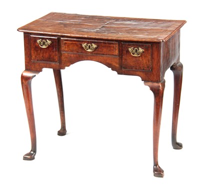 Lot 984 - AN ELEGANT GEORGE II WALNUT LOWBOY HAVING GOOD...