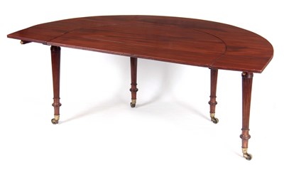 Lot 986 - A GEORGE III FIGURED MAHOGANY HUNT TABLE with...