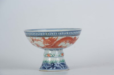 Lot 139 - AN 18th/19th CENTURY CHINESE PORCELAIN STEM...