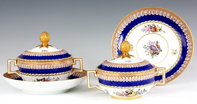 Lot 87 - A FINE PAIR OF EARLY 19TH CENTURY MEISSEN...