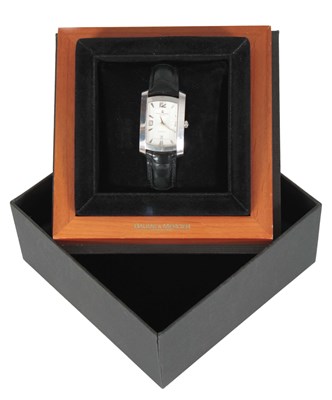 Lot 196 - A GENTLEMANS 18CT WHITE GOLD BAUME & MERCIER...