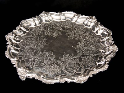 Lot 255 - A LARGE 19TH CENTURY ROCOCO STYLE SILVER...