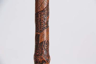 Lot 268 - A 19th CENTURY JAPANESE BAMBOO WALKING CANE...