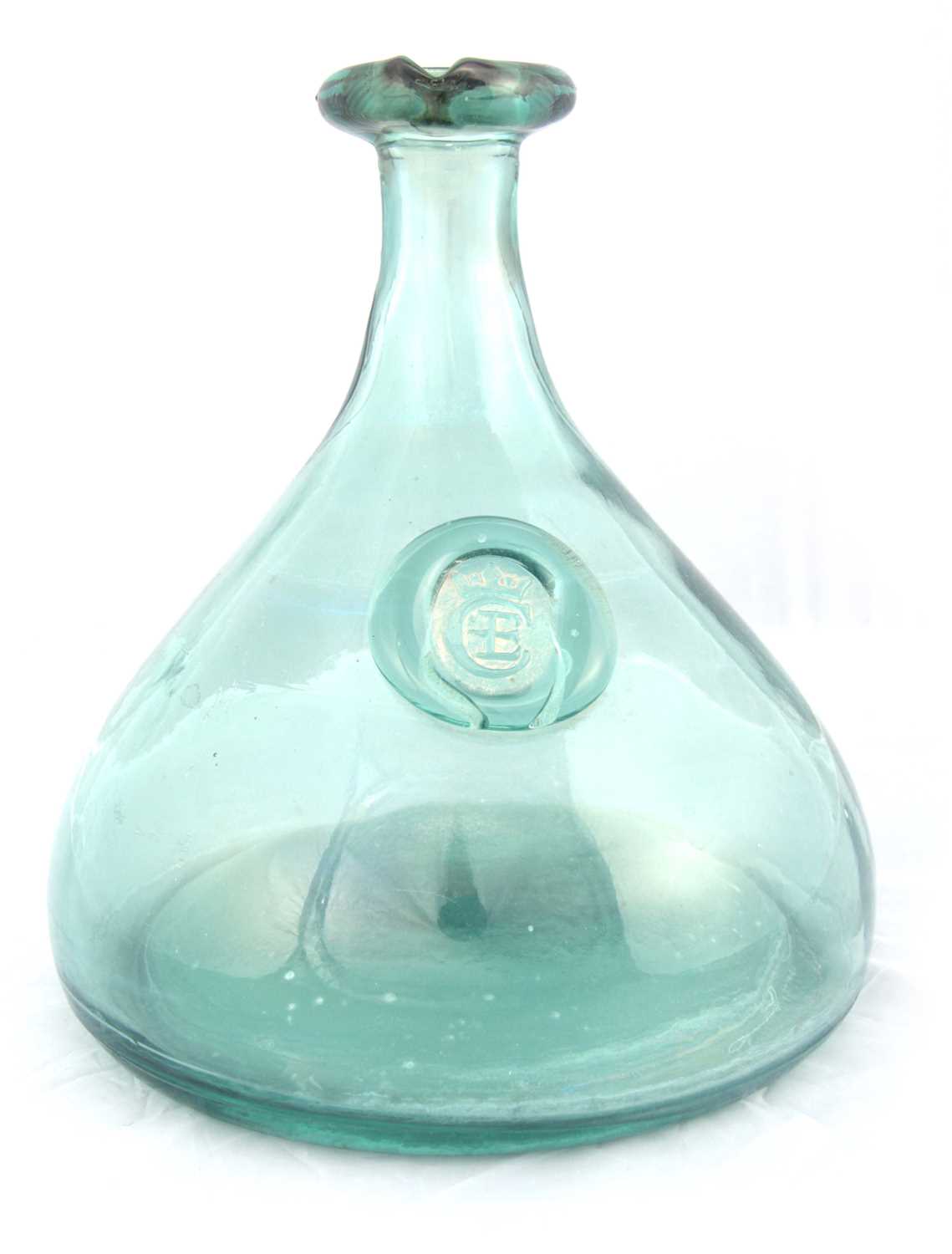 Lot 3 A LARGE BOTTLE GREEN GLASS CARAFE with