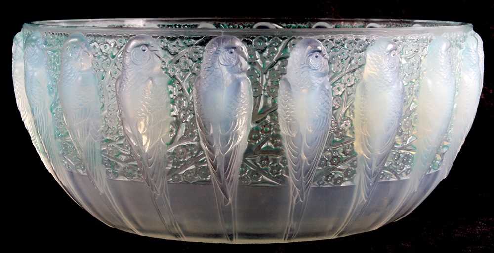 Lot 19 - A LALIQUE HEAVY OPALESCENT GLASS ‘PERRUCHES’...