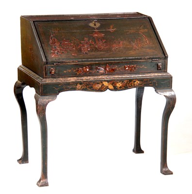 Lot 1013 - A WILLIAM AND MARY GREEN LACQUER CHINOISERIE...