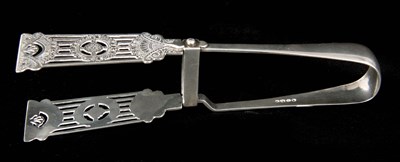 Lot 256 - A PAIR OF VICTORIAN SILVER ASPARAGUS TONGS...