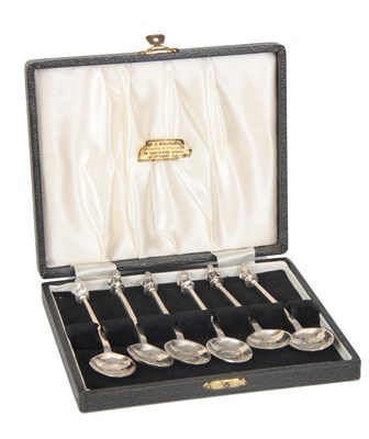 Lot 273 - A SET OF SIX CASED SILVER HUNTING SPOONS for...