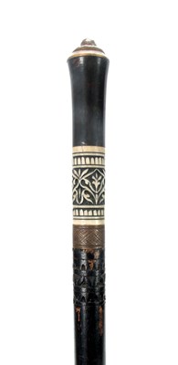 Lot 344 - A 19TH CENTURY INDIAN HORN AND IVORY HANDLED...