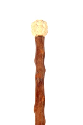 Lot 353 - AN EARLY 20TH CENTURY CHINESE SWAGGER STICK...