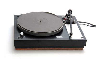 Lot 540 - A THORENS TD 160 MK2 TURNTABLE