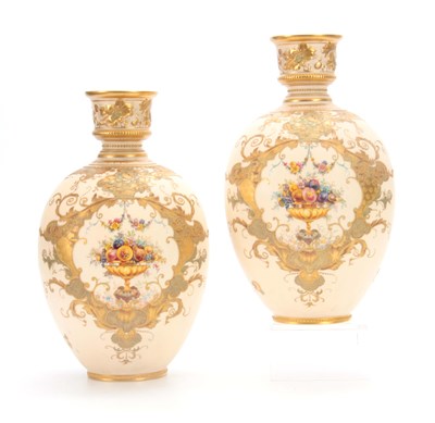 Lot 57 - A PAIR OF ROYAL CROWN DERBY LARGE BLUSHED...