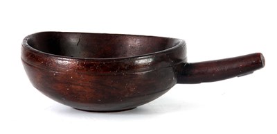 Lot 708 - AN 18TH CENTURY FRUITWOOD TREEN BOWL WITH A...