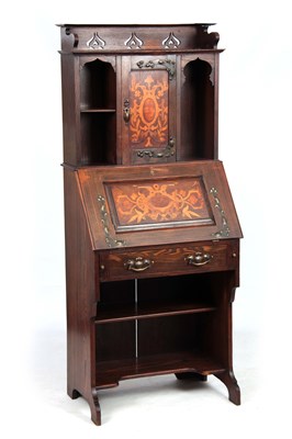 Lot 742 - AN ART NOUVEAU STYLE INLAID OAK WRITING...