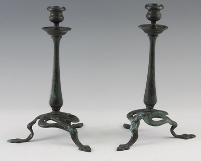 Lot 451 - A PAIR OF ART NOUVEAU PATINATED BRASS...