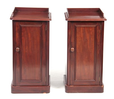 Lot 975 - A PAIR OF LATE GEORGIAN FLAMED MAHOGANY...