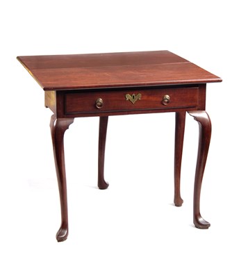 Lot 992 - A GEORGE I MAHOGANY SIDE TABLE with drop-down...