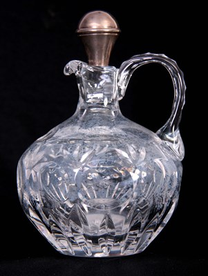 Lot 8 - AN EARLY/MID 20TH CENTURY HEAVY CRYSTAL-CUT...