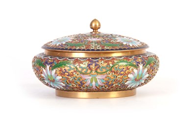 Lot 152 - A JAPANESE CLOISONNE BOWL AND COVER