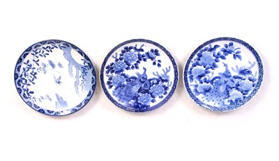 Lot 155 - A PAIR OF ORIENTAL BLUE AND WHITE SHALLOW...