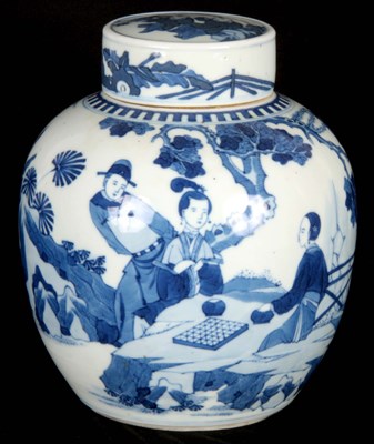 Lot 100 - AN 18TH/19TH CENTURY CHINESE BLUE AND WHITE...