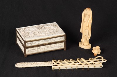 Lot 145 - A LATE 19TH CENTURY CHINESE IVORY AND GILT...