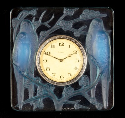 Lot 16 - AN R LALIQUE INSEPARABLES OPALESCENT CLOCK...