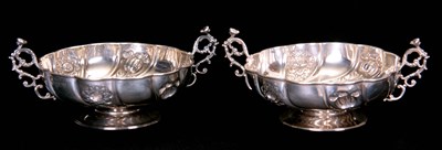 Lot 260 - A PAIR OF LATE VICTORIAN ART NOUVEAU STYLE...