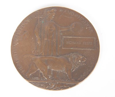 Lot 470 - A WORLD WAR I CAST BRONZE COMMEMORATIVE PLAQUE...