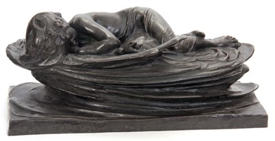 Lot 506 - A LARGE ART NOUVEAU PATINATED BRONZE SCULPTURE...