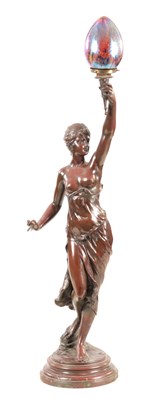 Lot 513 - A LARGE LATE 19TH CENTURY FILLED BRONZE...