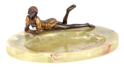 Lot 547 - AN EARLY 20TH CENTURY COLD PAINTED BRONZE...