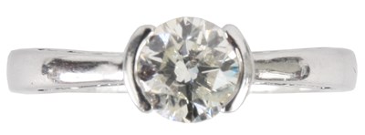 Lot 207 - AN 18CT WHITE GOLD SOLITAIRE RING with diamond...